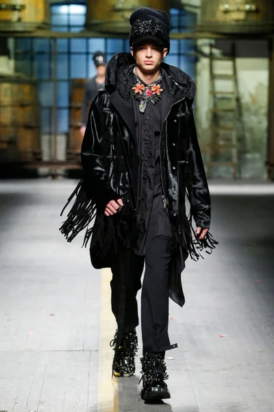 Look 41